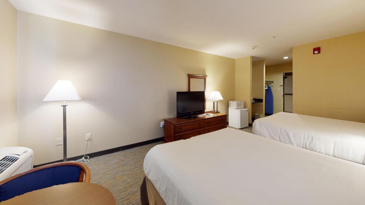 Ramada By Wyndham Strasburg - Shenandoah Valley Dış mekan fotoğraf