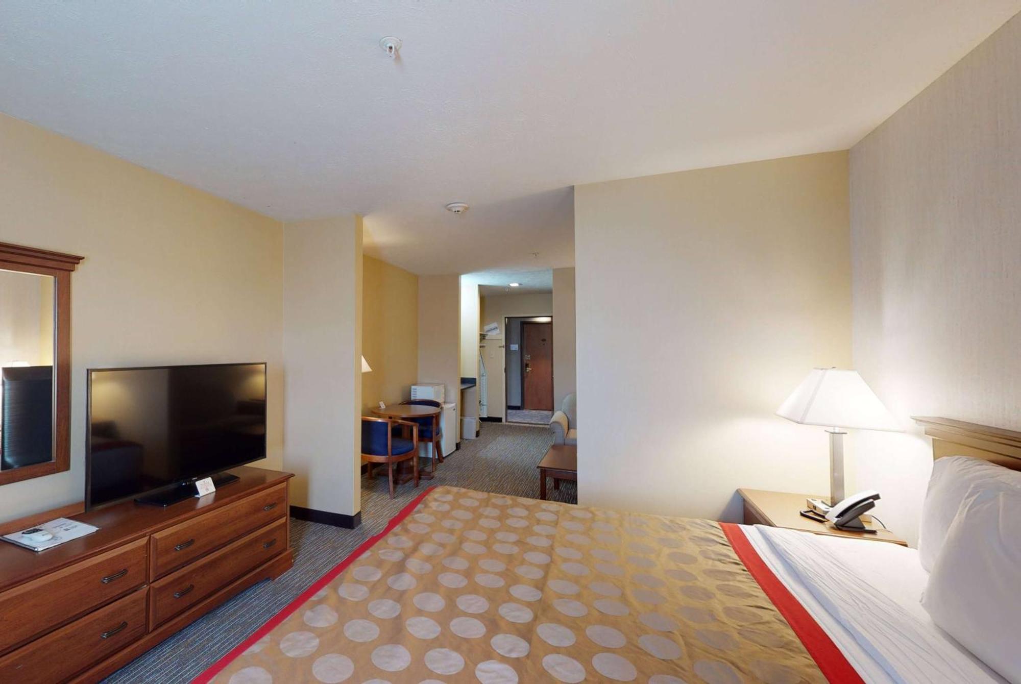 Ramada By Wyndham Strasburg - Shenandoah Valley Dış mekan fotoğraf
