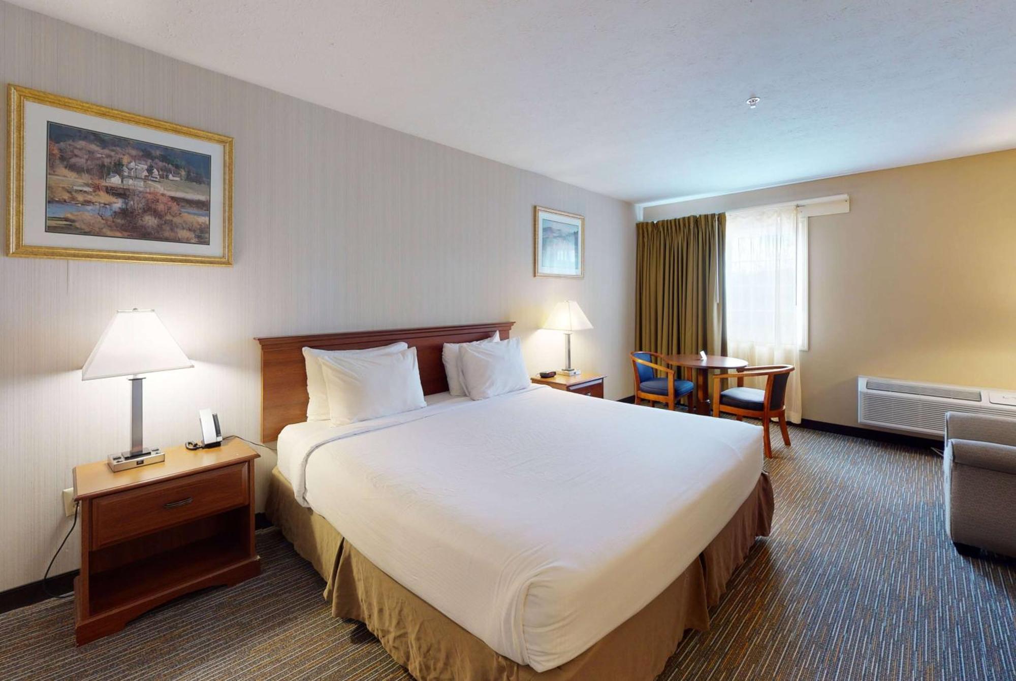 Ramada By Wyndham Strasburg - Shenandoah Valley Dış mekan fotoğraf